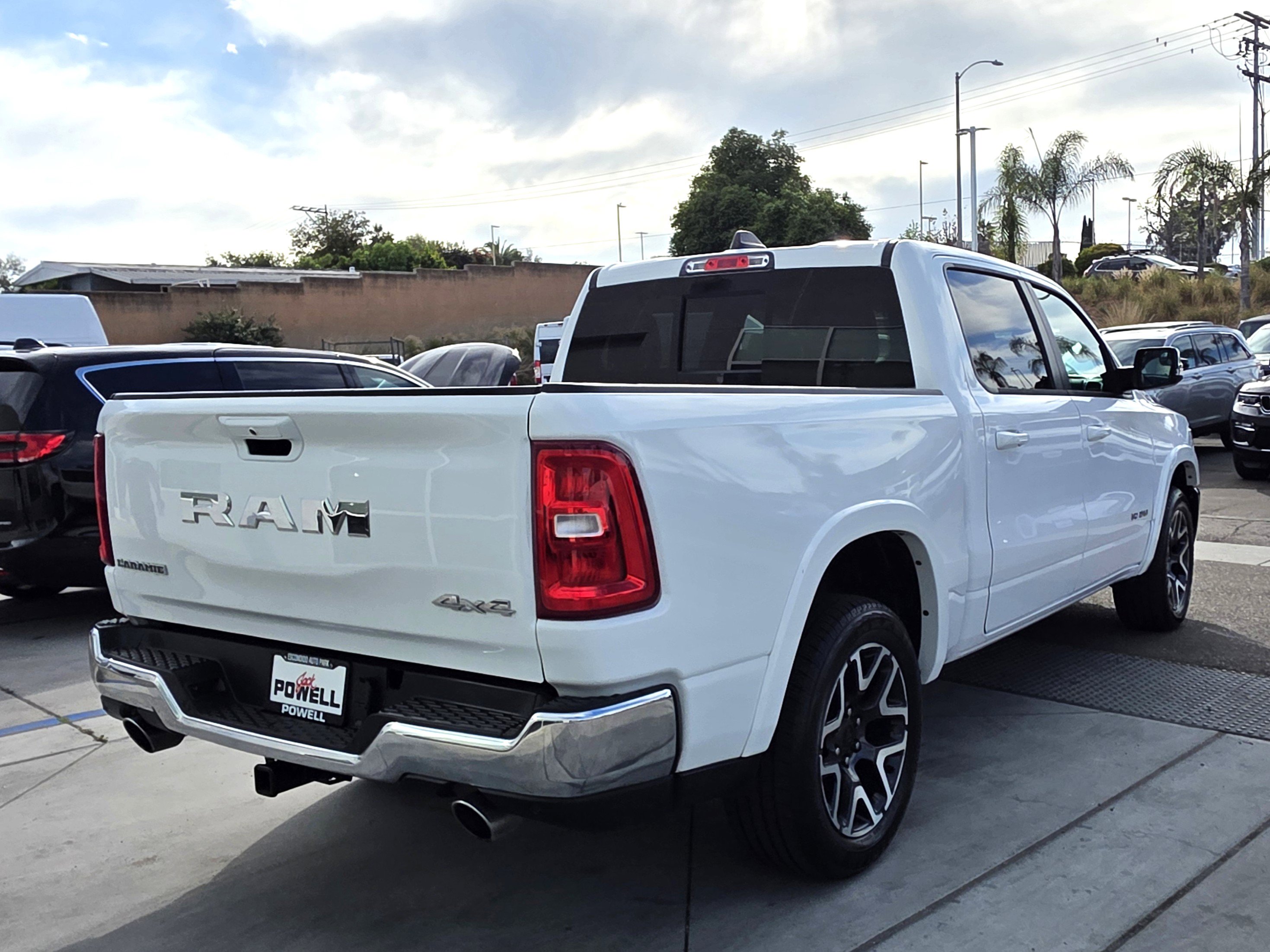 Certified 2025 RAM 1500 Laramie AWD/4WD image 5