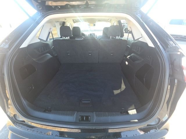 Certified 2024 Ford Edge SE w/ Black Appearance Package image 12