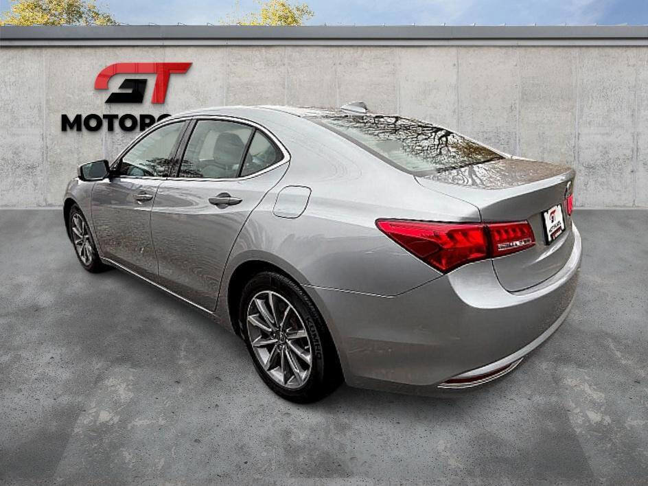 Used 2019 Acura TLX image 3