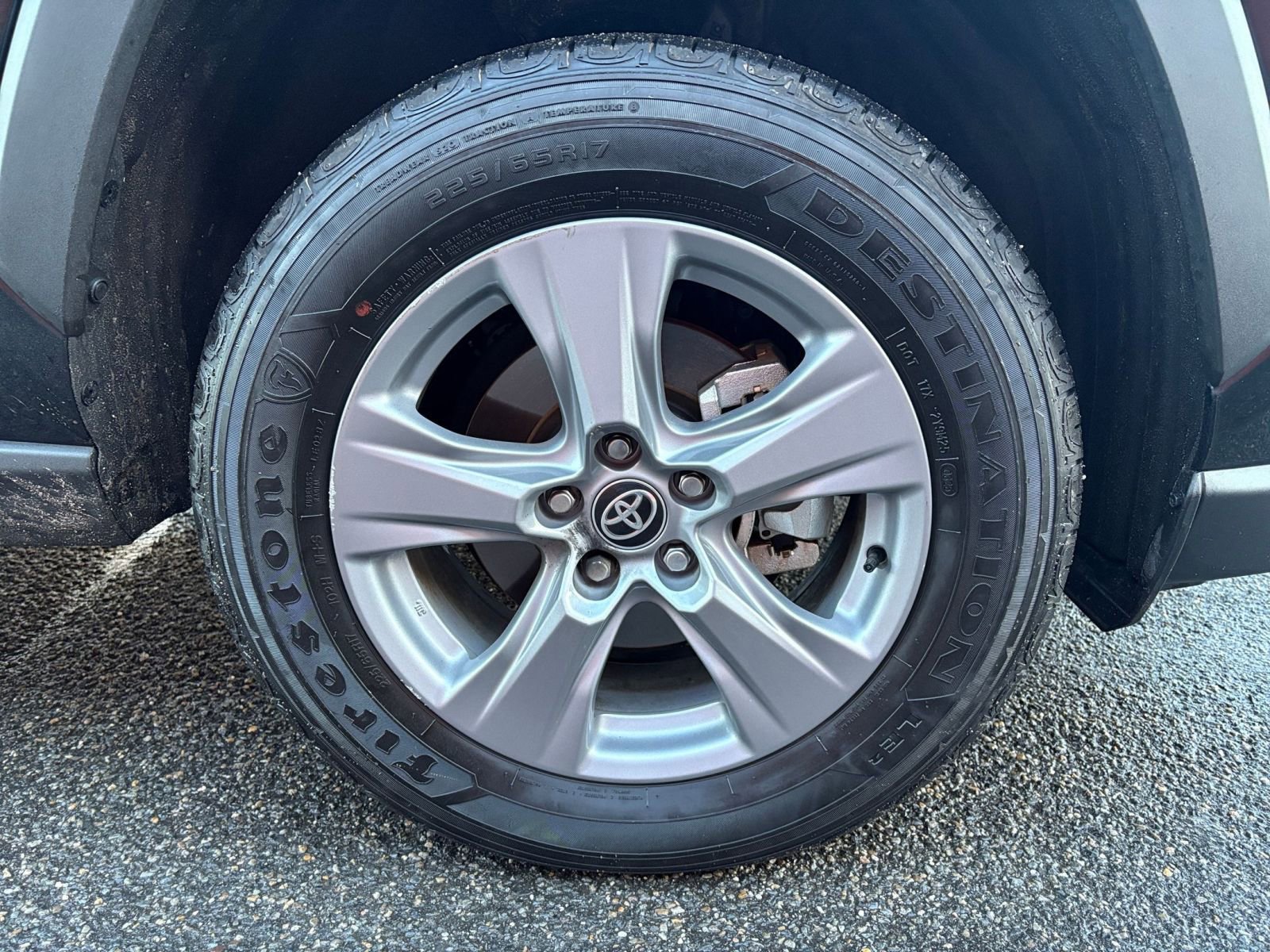 Used 2025 Toyota RAV4 LE image 29