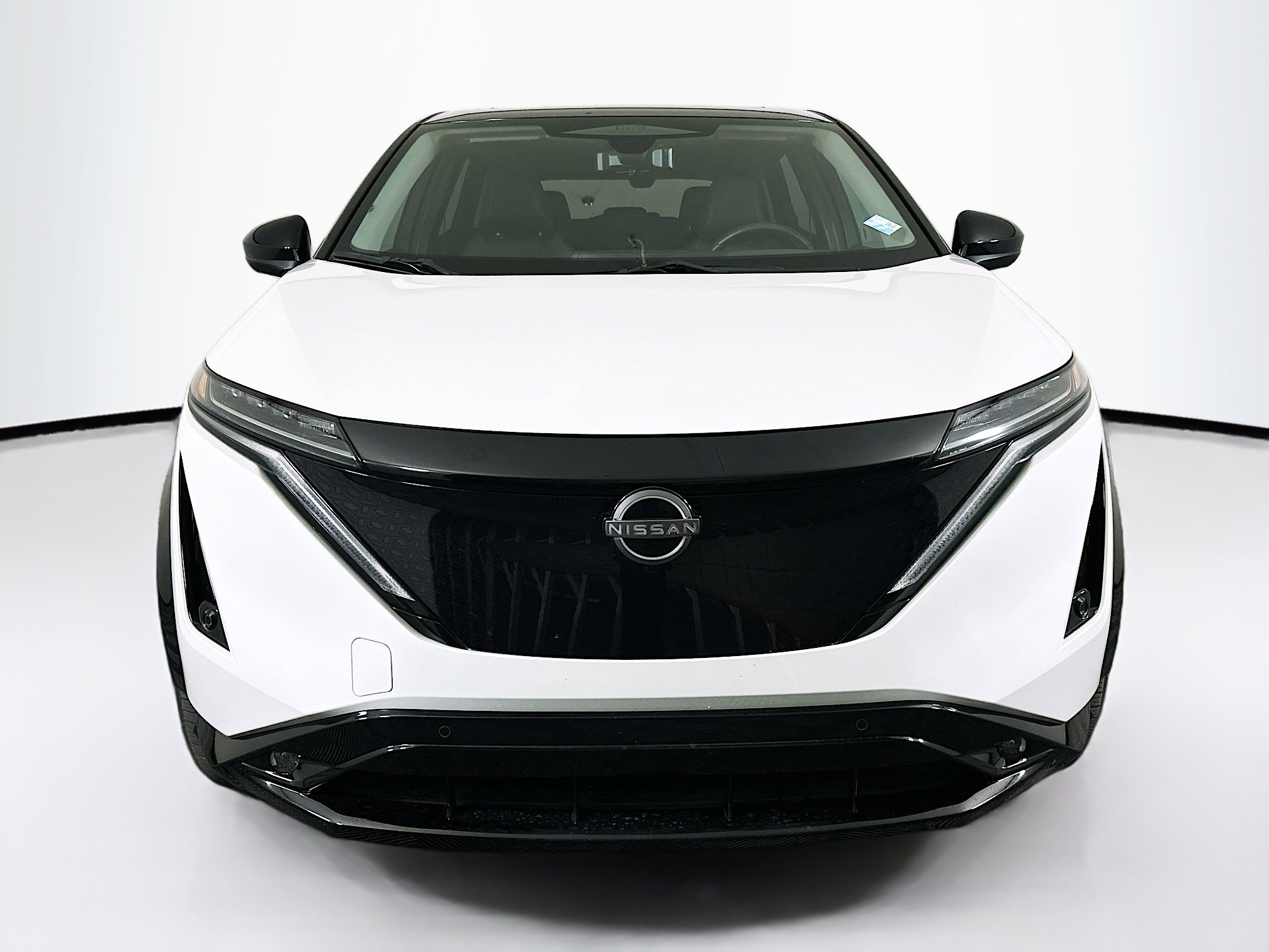 Used 2023 Nissan Ariya FWD image 2