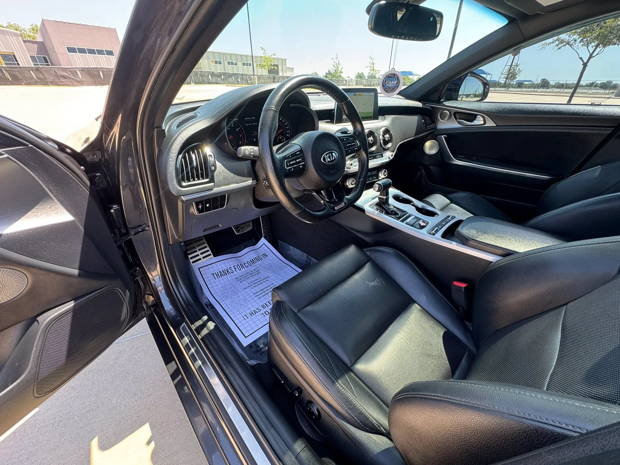 Used 2018 Kia Stinger GT1 AWD/4WD image 22