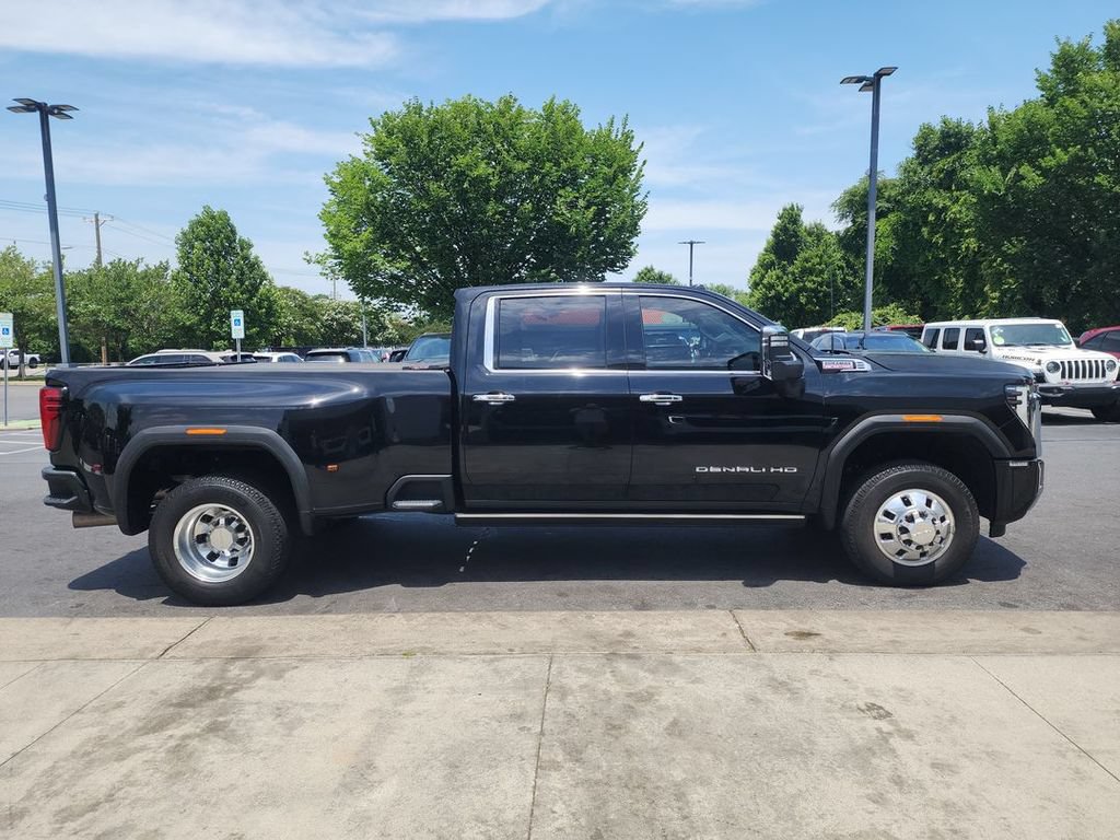 Certified 2024 GMC Sierra 3500 Denali w/ Denali Reserve Package AWD/4WD image 9