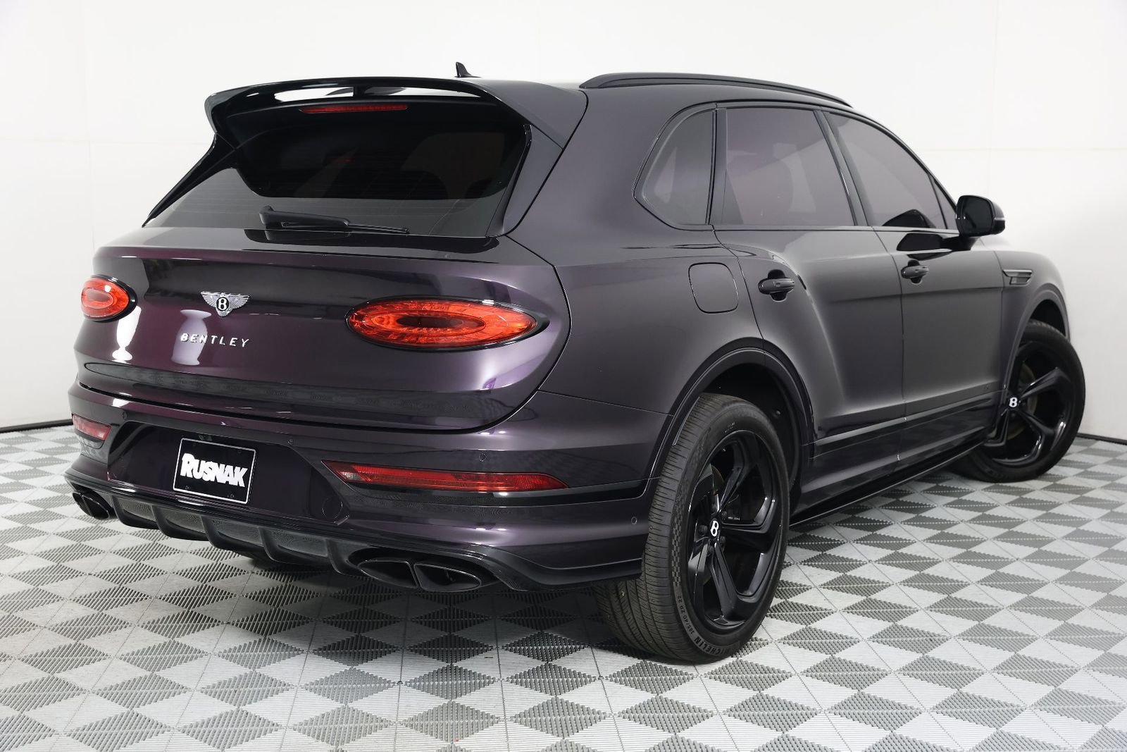 Used 2022 Bentley Bentayga AWD/4WD image 9