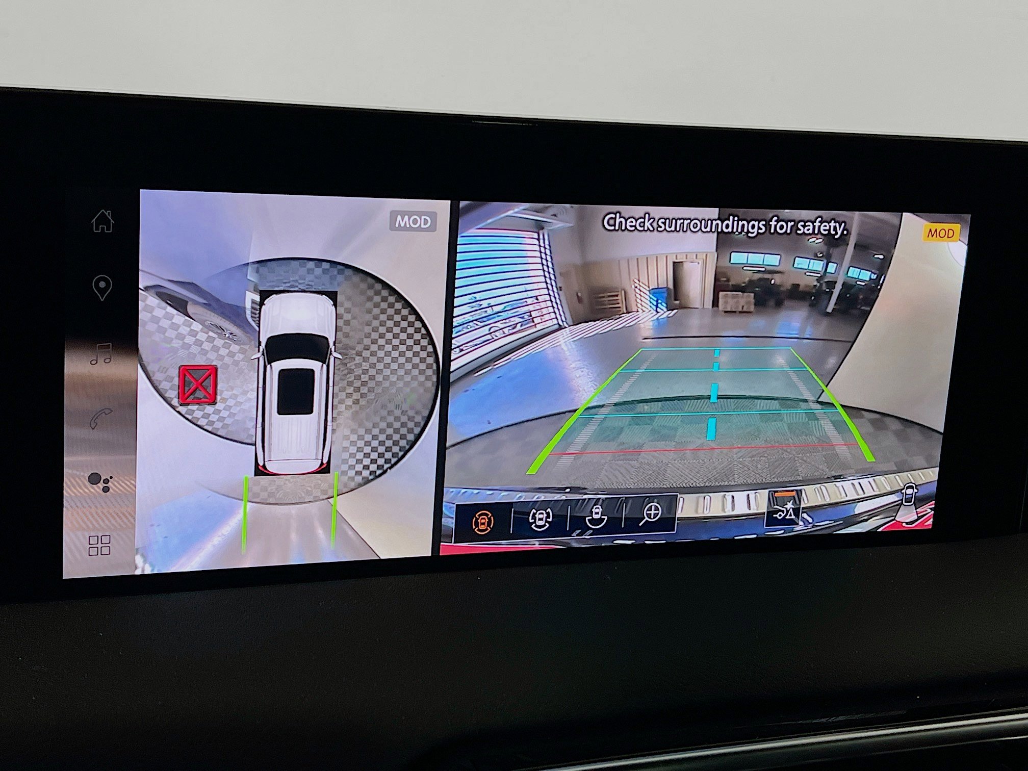 New 2026 Nissan Armada SL w/ Captain's Chari Seat Package image 10