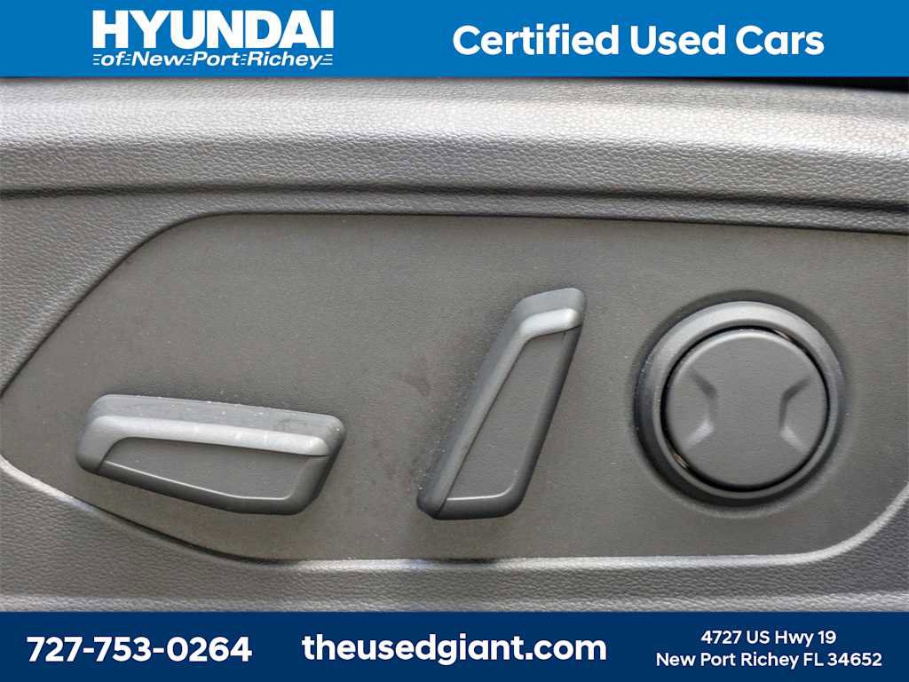 Used 2024 Hyundai Tucson Limited image 26