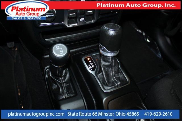 Used 2019 Jeep Wrangler Unlimited Sahara w/ Safety Group AWD/4WD image 19