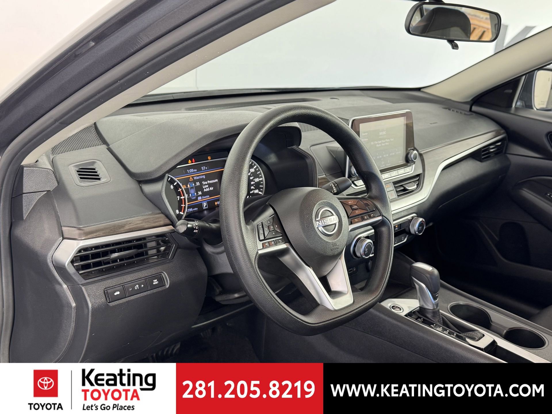 Used 2025 Nissan Altima 2.5 SV image 13