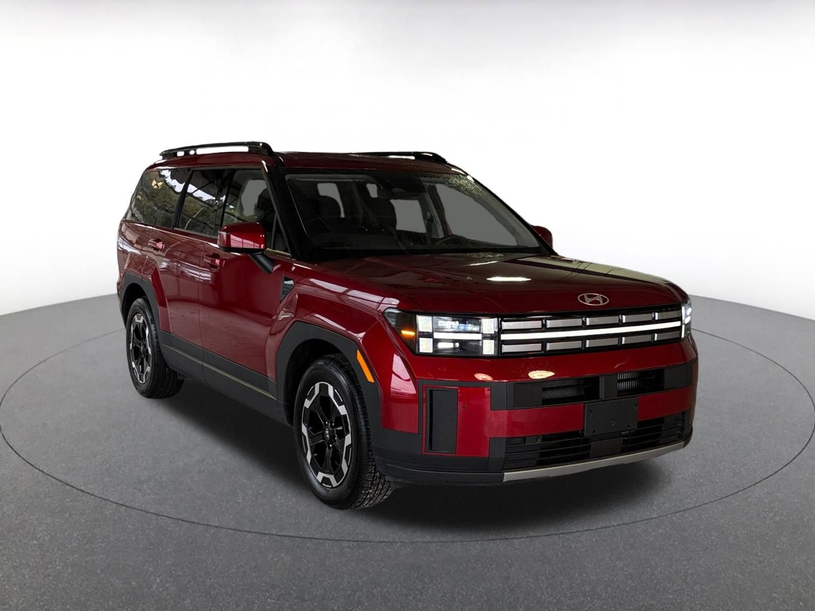 Used 2025 Hyundai Santa Fe SEL image 2