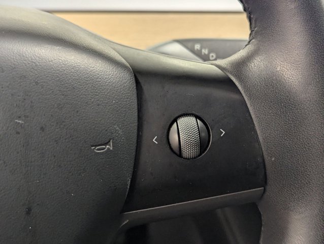 Used 2021 Tesla Model 3 Standard Range Plus image 12