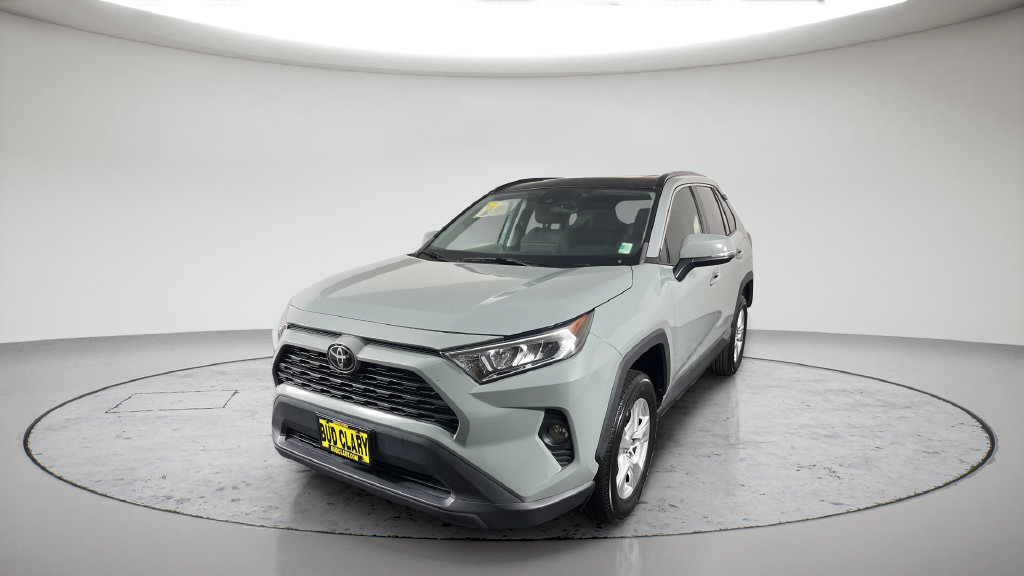 Used 2020 Toyota RAV4 XLE w/ Convenience Package FWD image 1