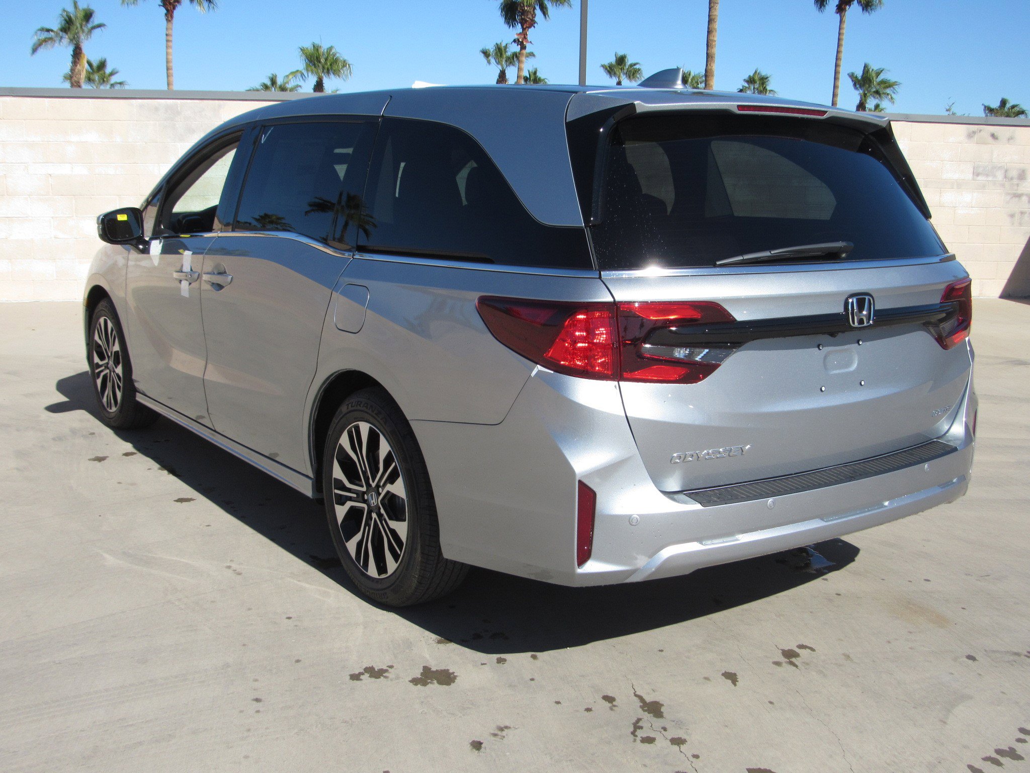 New 2026 Honda Odyssey Elite image 5