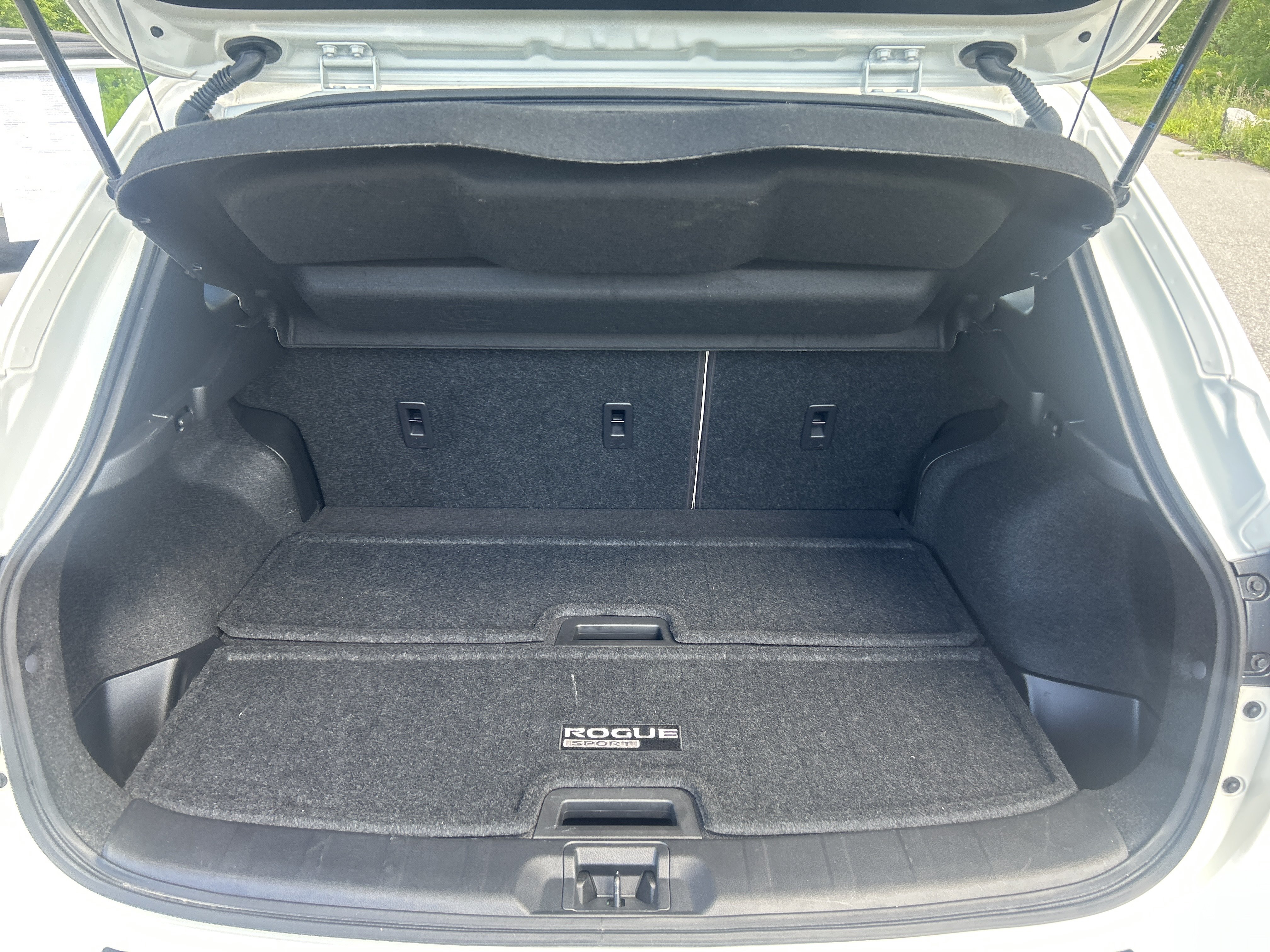 Certified 2022 Nissan Rogue Sport SL AWD/4WD image 17