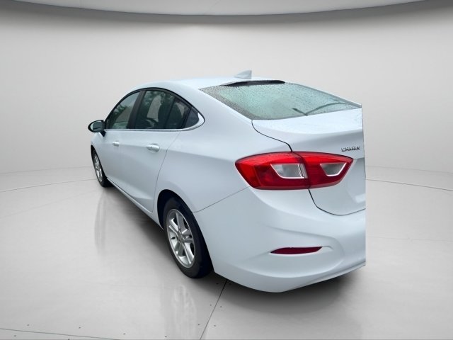 Used 2016 Chevrolet Cruze LT w/ Sun And Sound Package FWD image 12