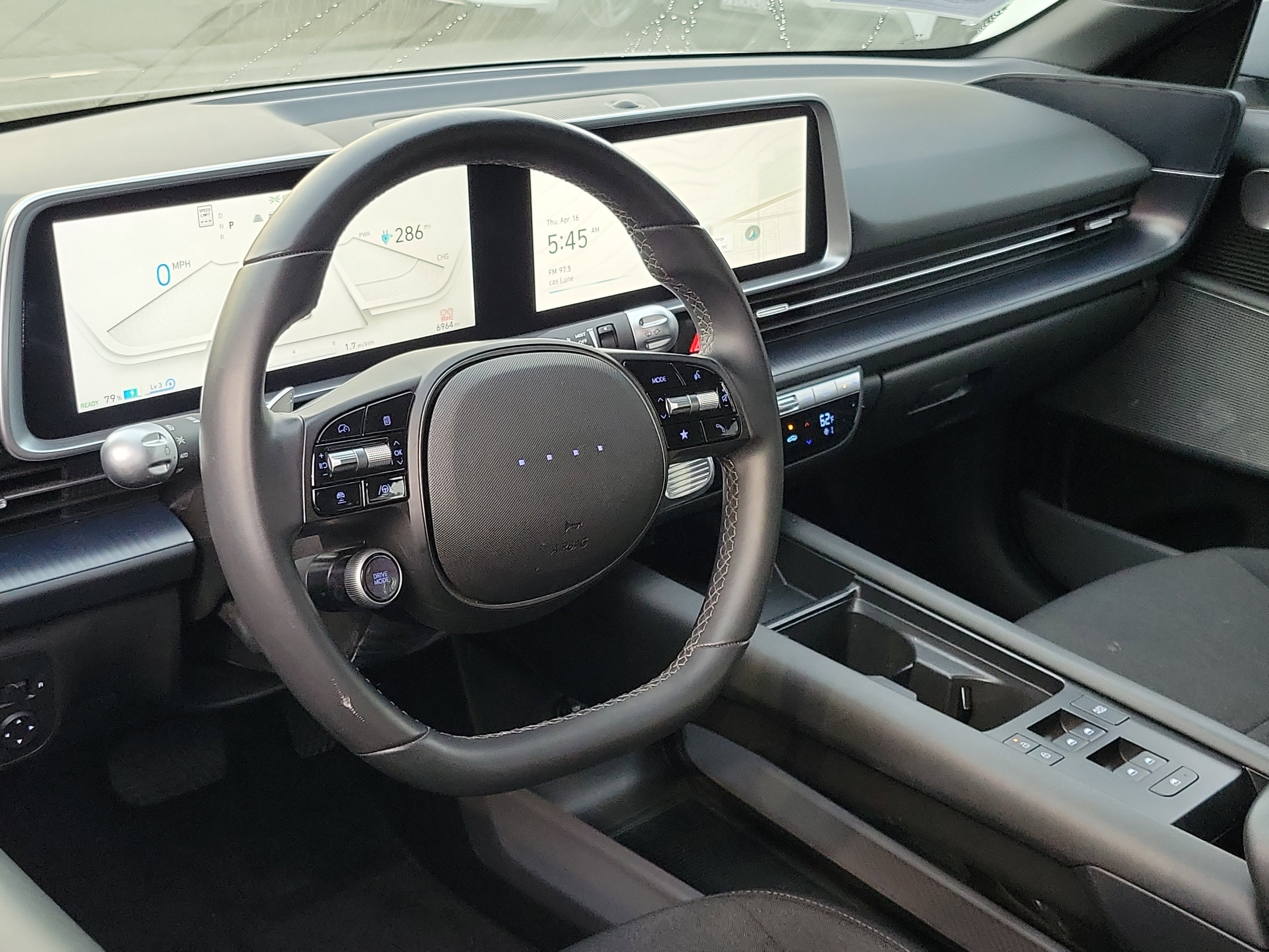 Used 2024 Hyundai Ioniq 6 SE RWD image 7