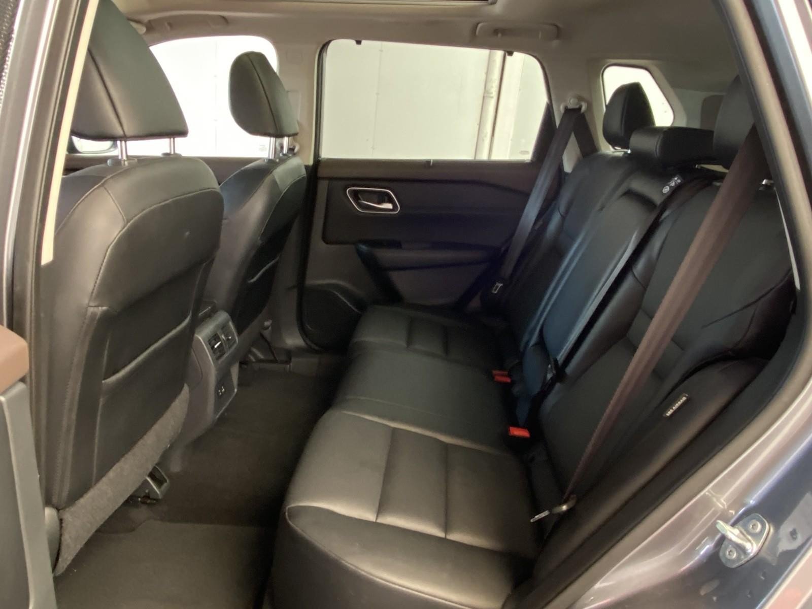 Used 2021 Nissan Rogue SV w/ Premium Package AWD/4WD image 19