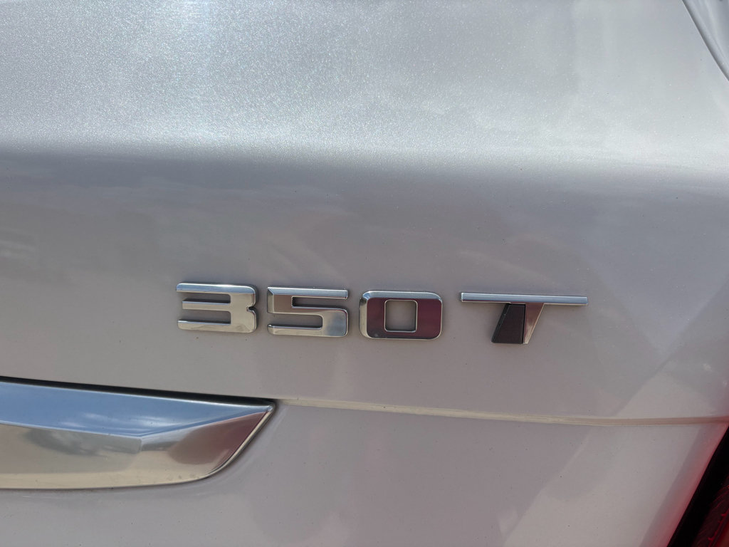 Used 2021 Cadillac XT5 Luxury w/ LPO, Floor Liner Package FWD image 31