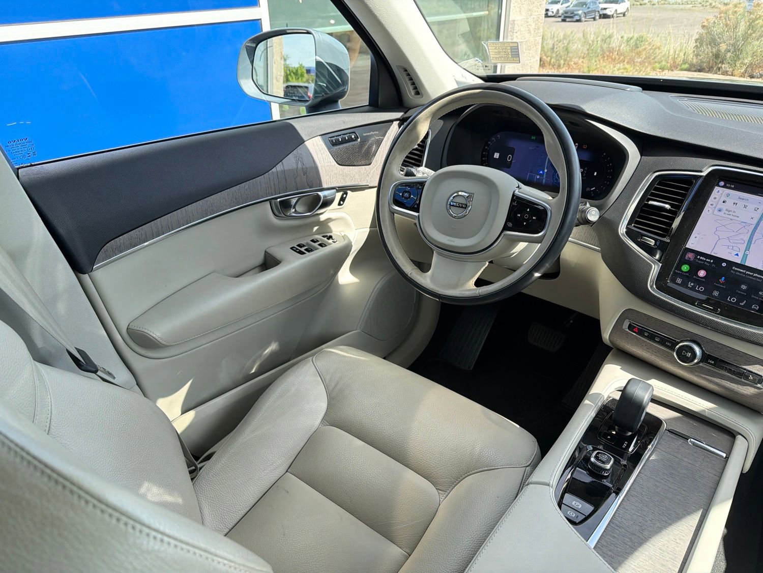 Used 2023 Volvo XC90 B5 Plus AWD/4WD image 12