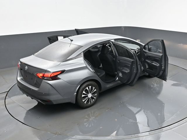 Used 2022 Nissan Versa S image 23