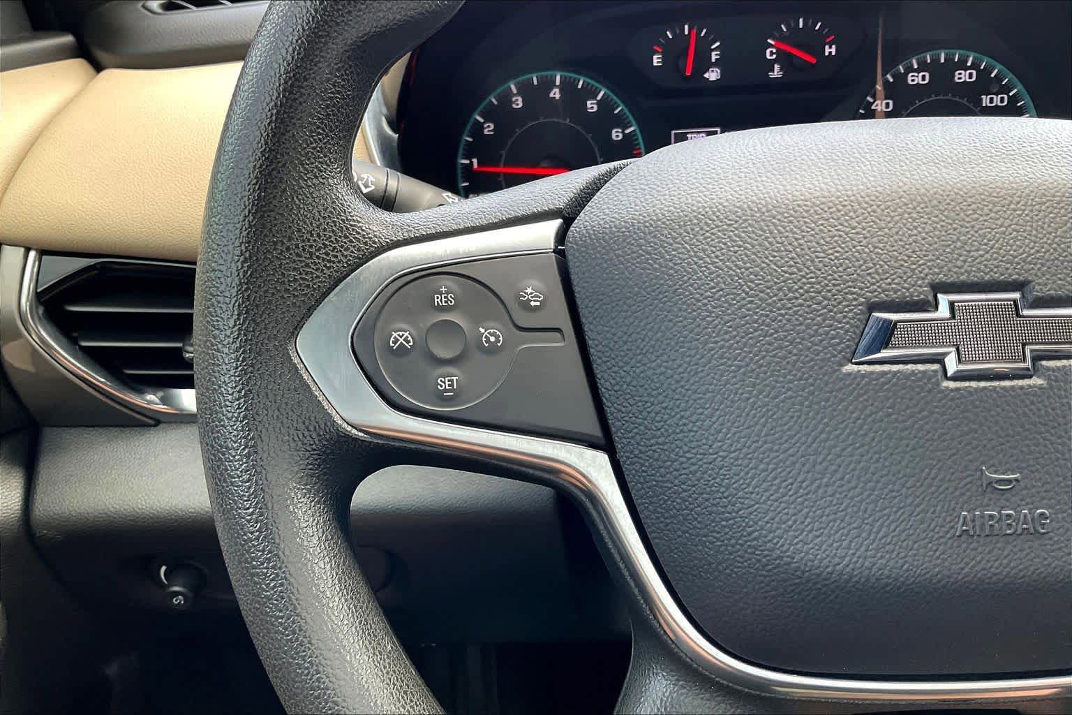 Certified 2023 Chevrolet Traverse LS w/ Midnight/Sport Edition image 18