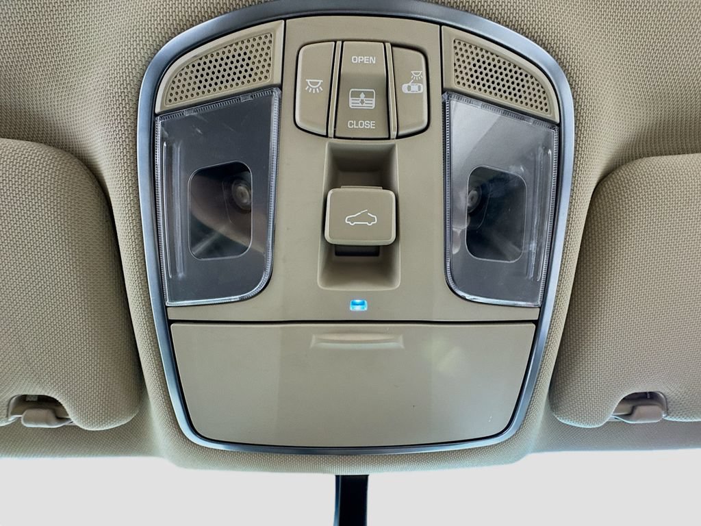 Used 2015 Hyundai Sonata Limited w/ Option Group 05 FWD image 18
