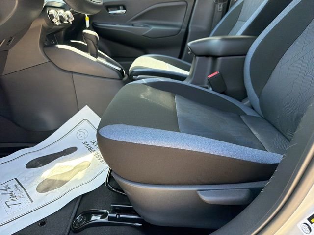 Certified 2025 Nissan Versa SV w/ Trunk Package image 10