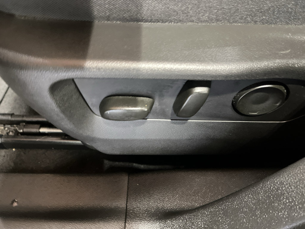 Certified 2024 Buick Envision Preferred AWD/4WD image 31