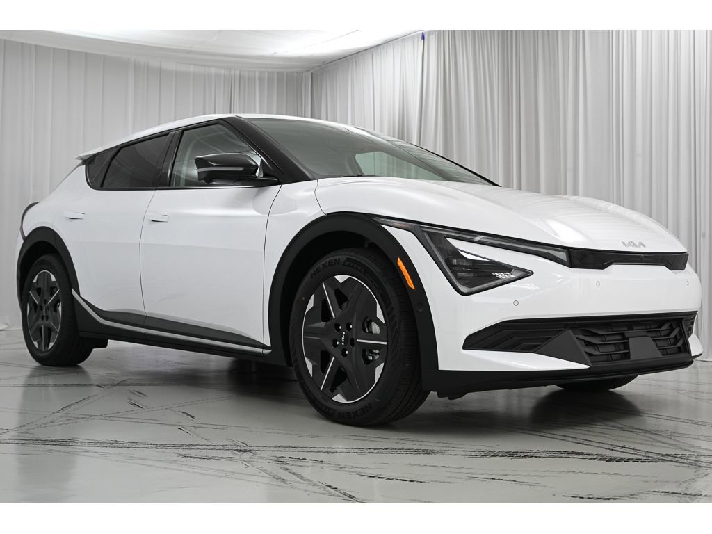 New 2025 Kia EV6 Light w/ Light LR Technology Package image 2