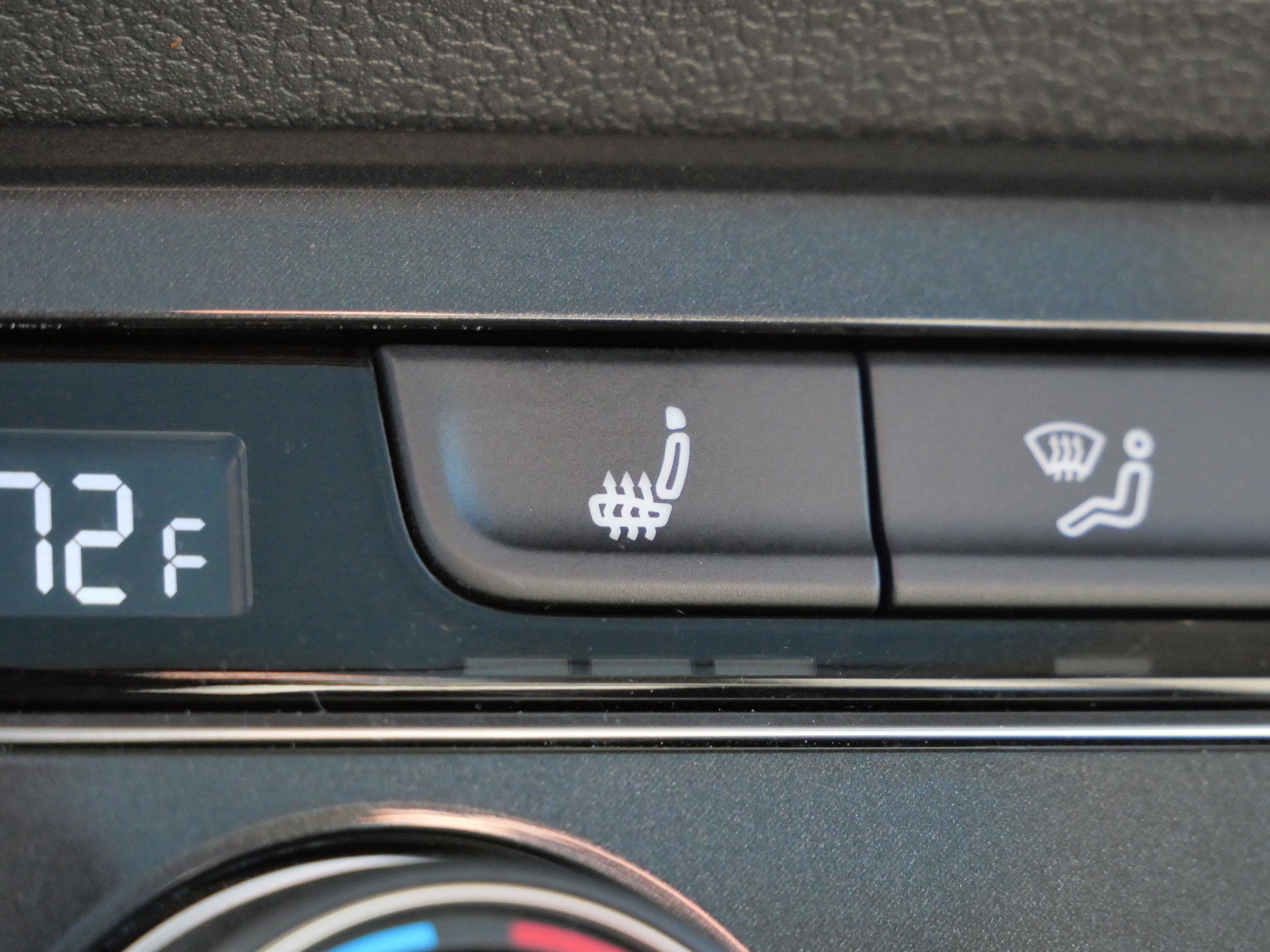 Used 2019 Volkswagen Tiguan SEL image 31