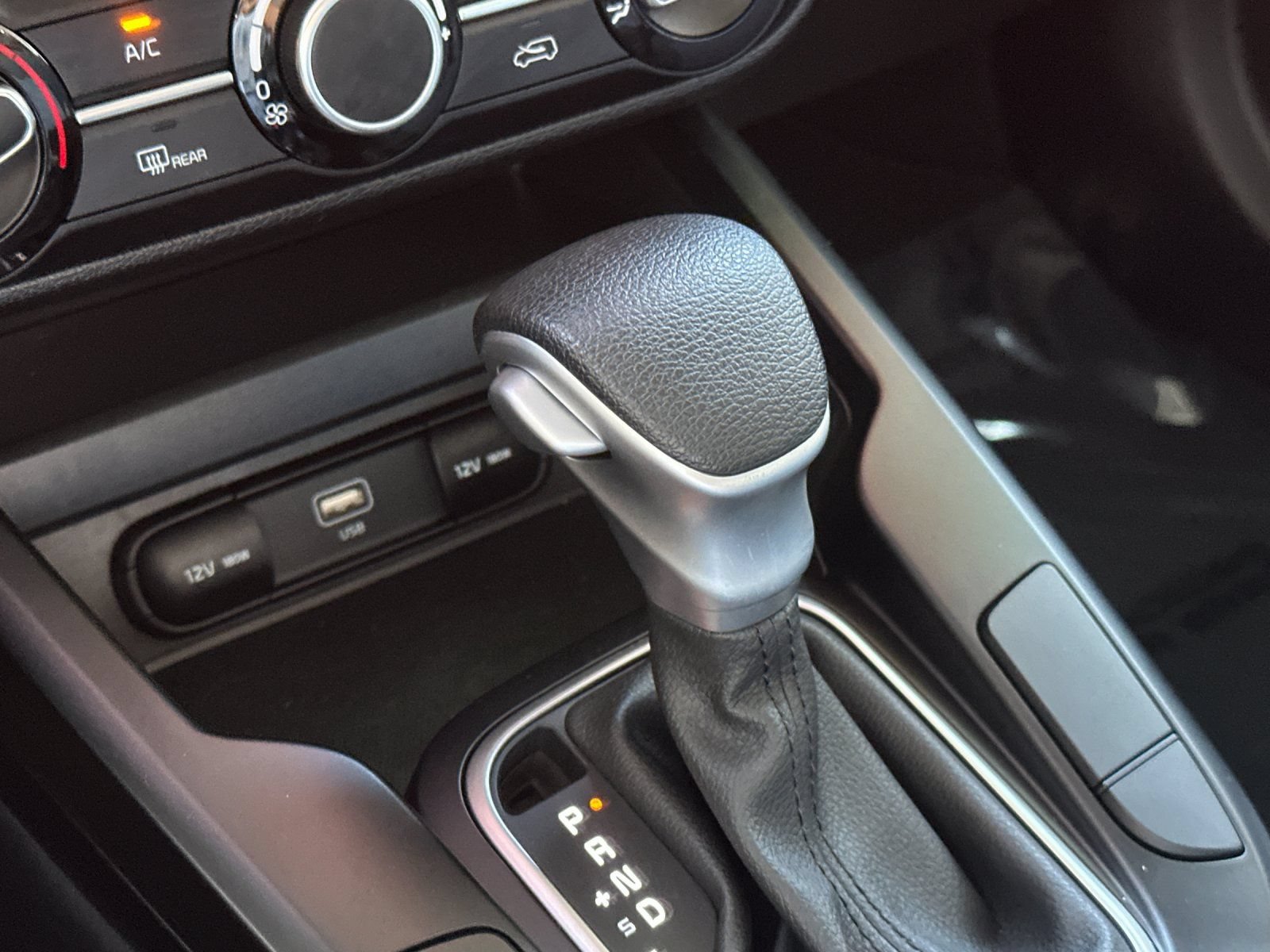 Used 2025 Kia Soul LX w/ LX Technology Package FWD image 21