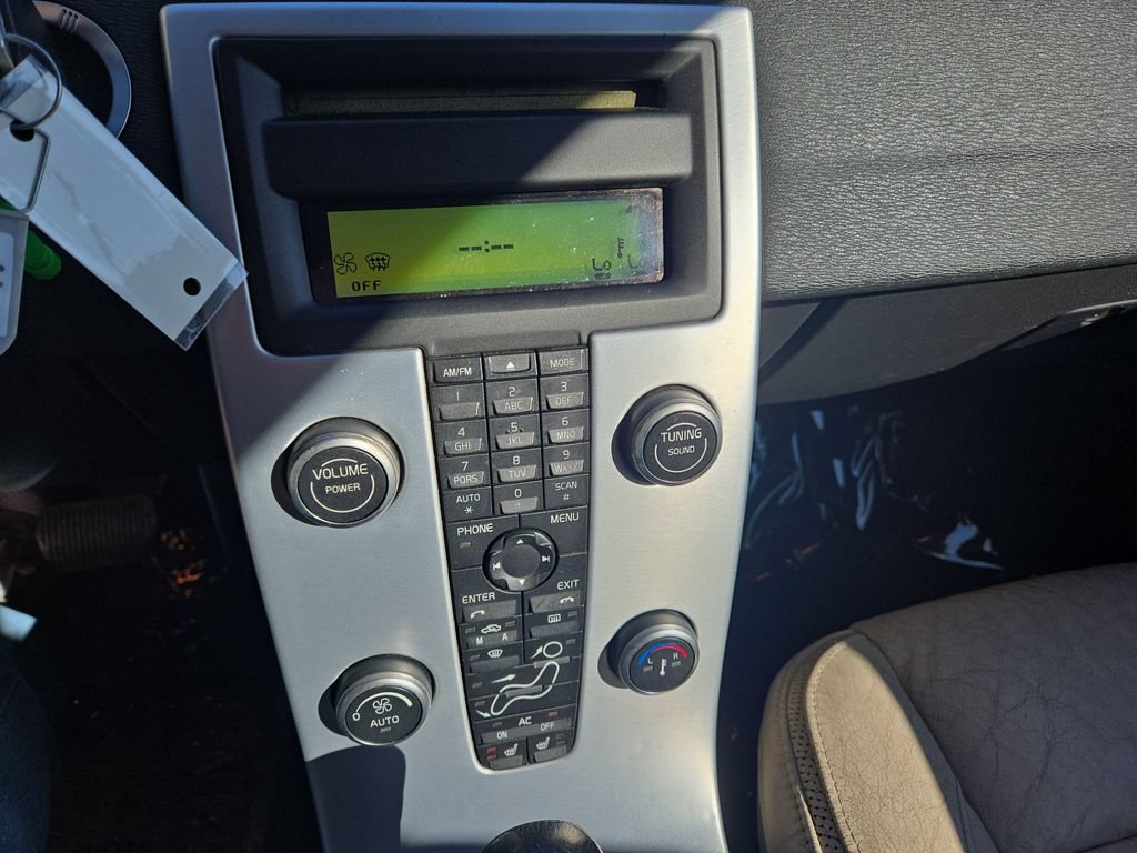 Used 2011 Volvo C70 T5 FWD image 18