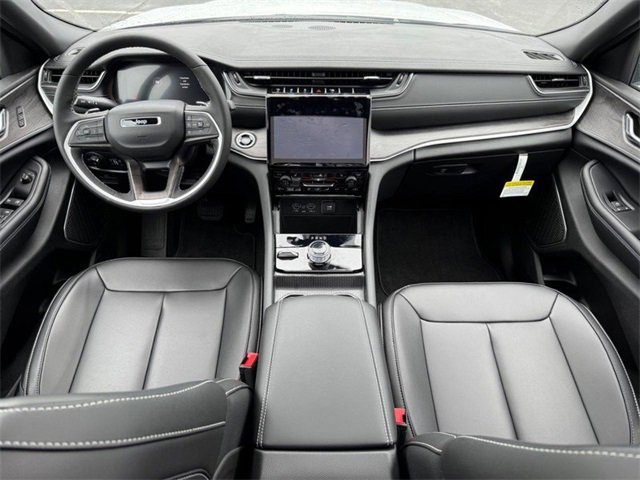 New 2025 Jeep Grand Cherokee L Limited w/ Black Appearance Package image 16