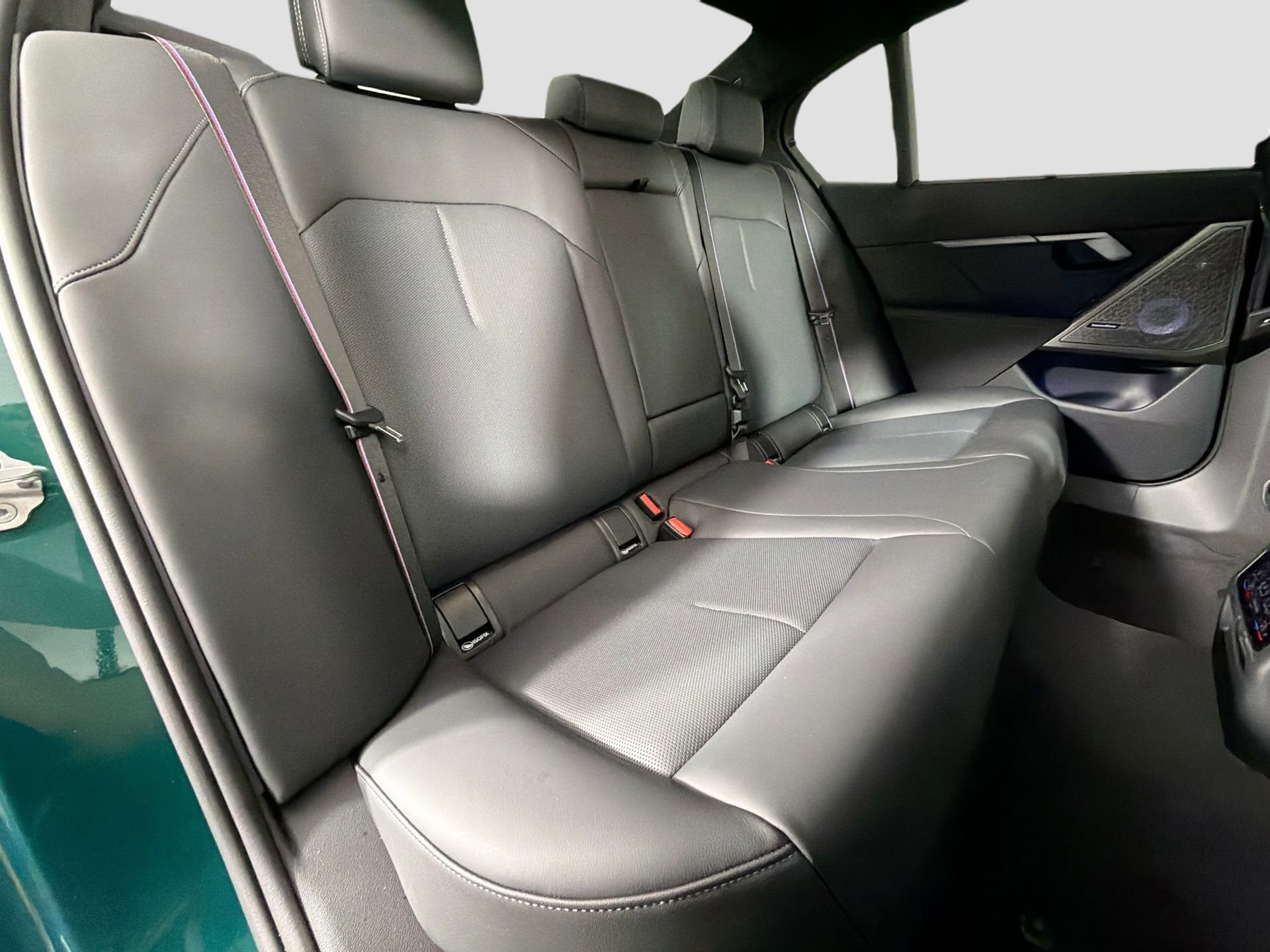 New 2026 BMW M5 w/ Executive Package image 28