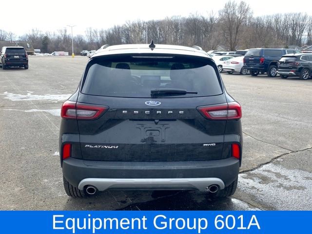 Used 2023 Ford Escape Platinum AWD/4WD image 4