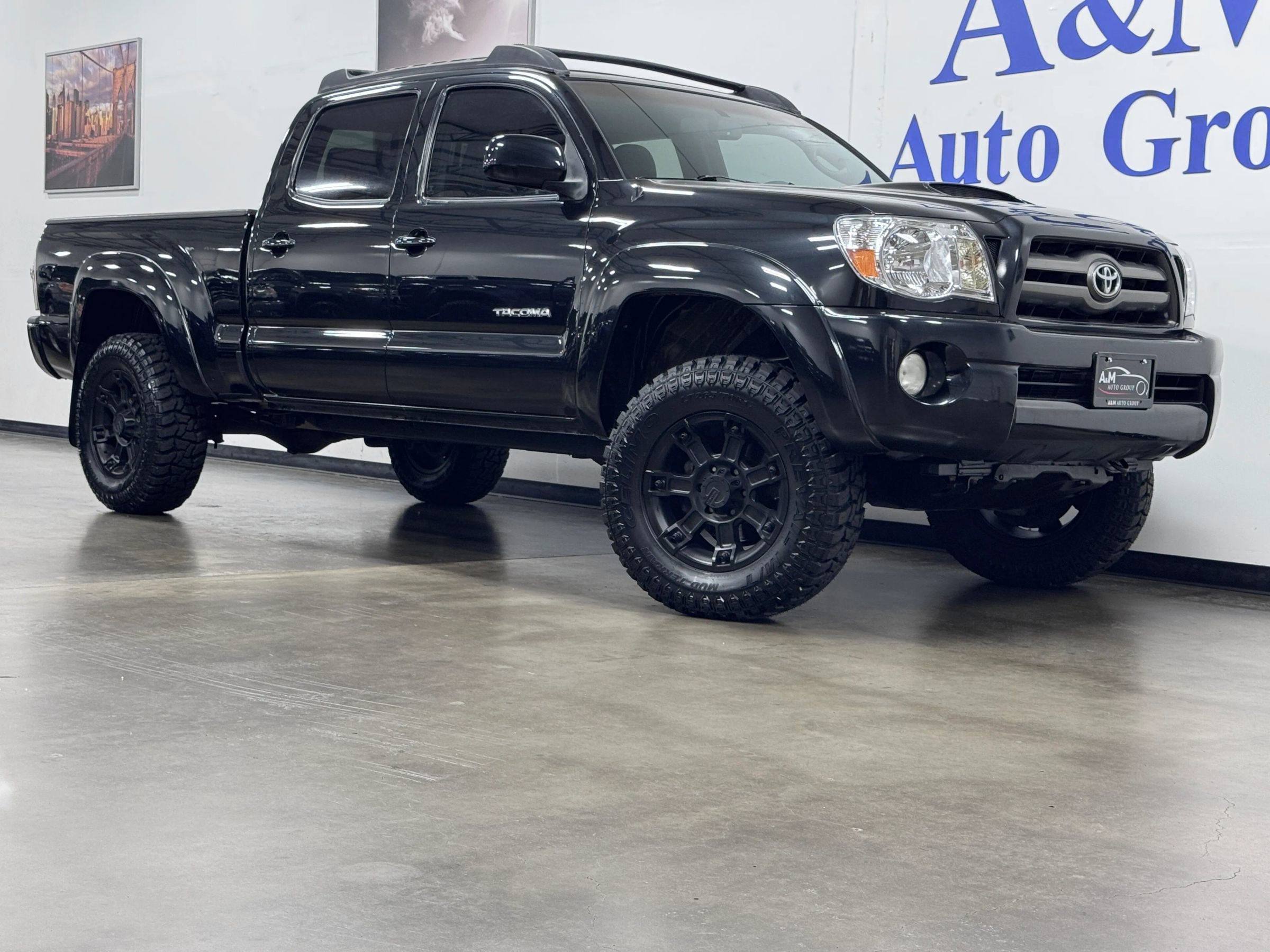 Used 2010 Toyota Tacoma 4x4 Double Cab V6 image 3