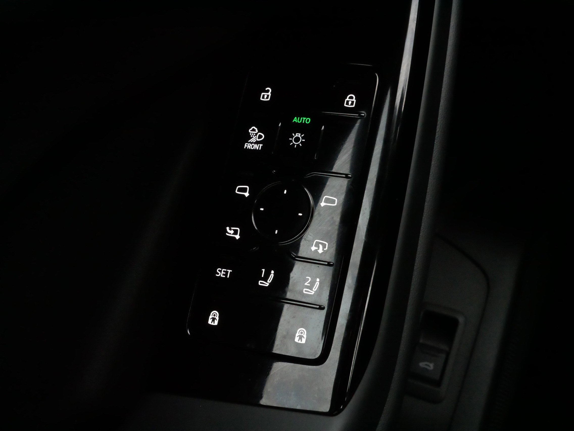 Used 2025 Audi Q6 e-tron Premium Plus w/ Premium Plus image 27