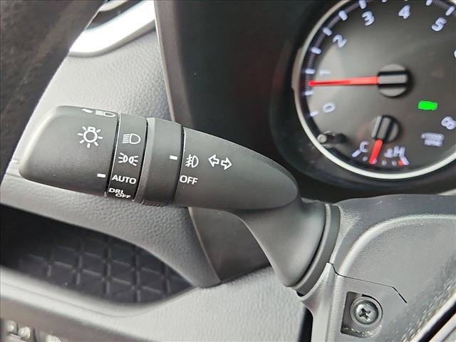 Used 2019 Toyota RAV4 XLE w/ Convenience Package FWD image 16