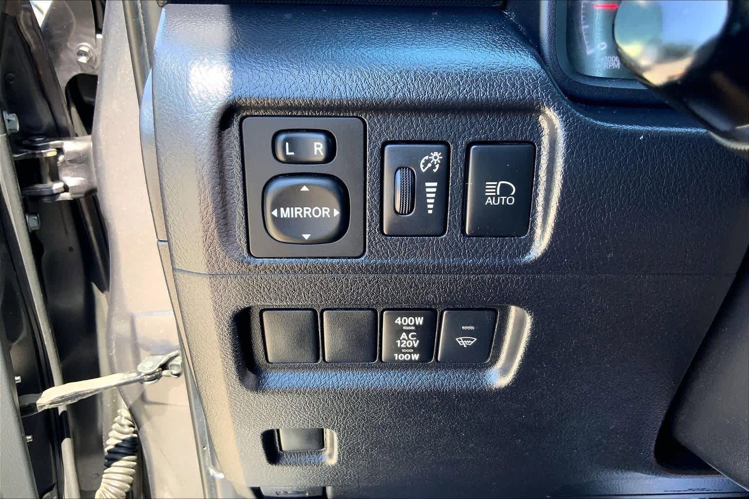 Used 2022 Toyota 4Runner SR5 RWD image 31