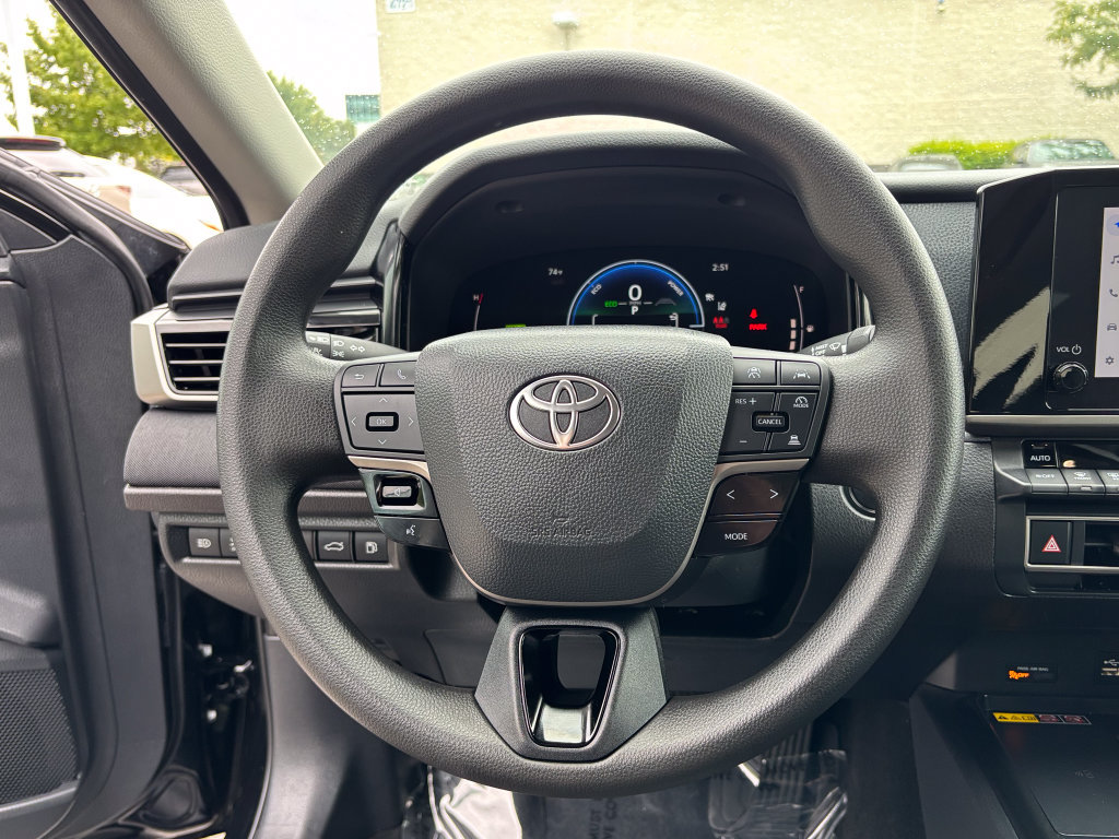 Used 2026 Toyota Camry LE FWD image 23