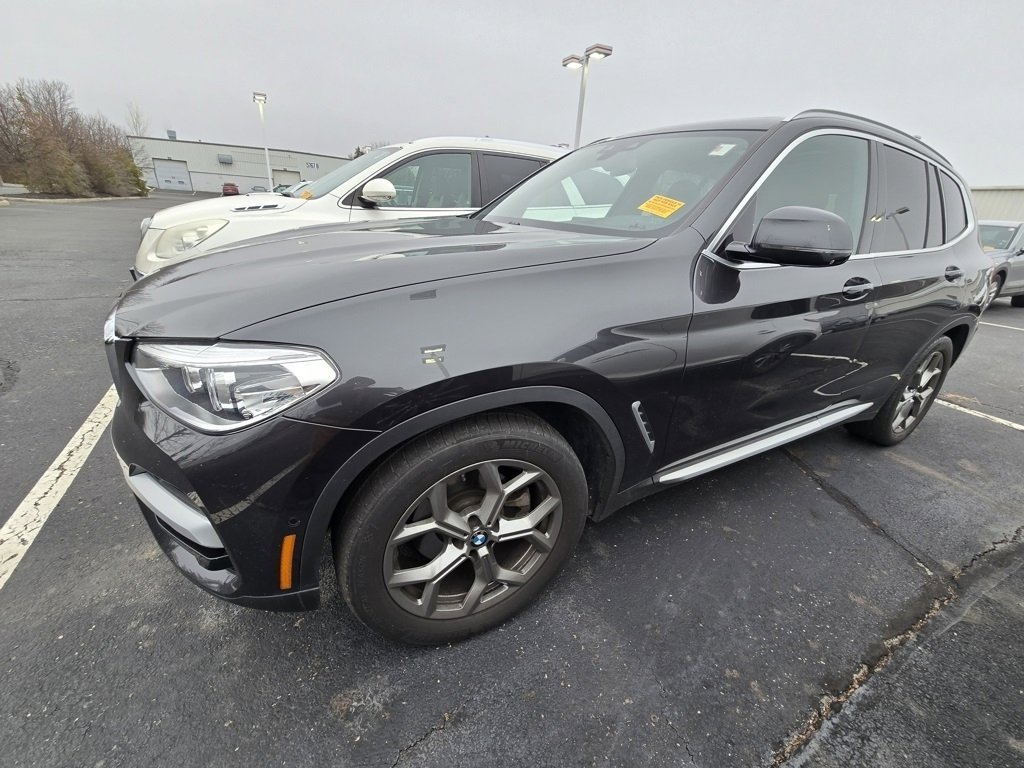 Used 2021 BMW X3 xDrive30i w/ Premium Package image 4