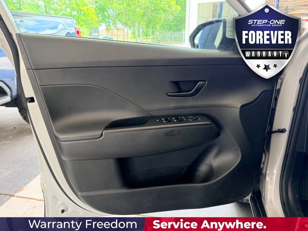 Used 2024 Hyundai Kona SEL AWD/4WD image 10