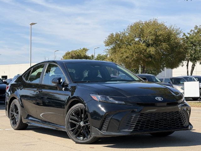 Certified 2025 Toyota Camry SE FWD image 2