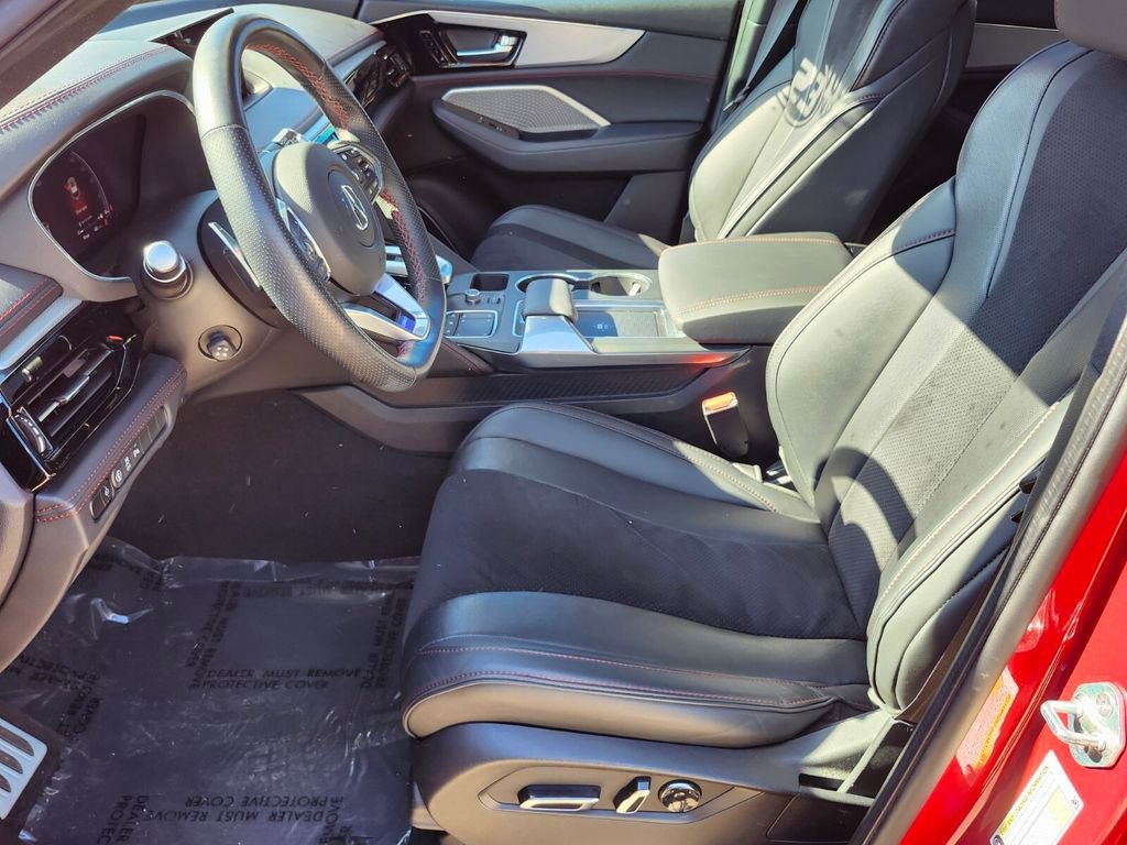 Used 2023 Acura MDX A-Spec image 11