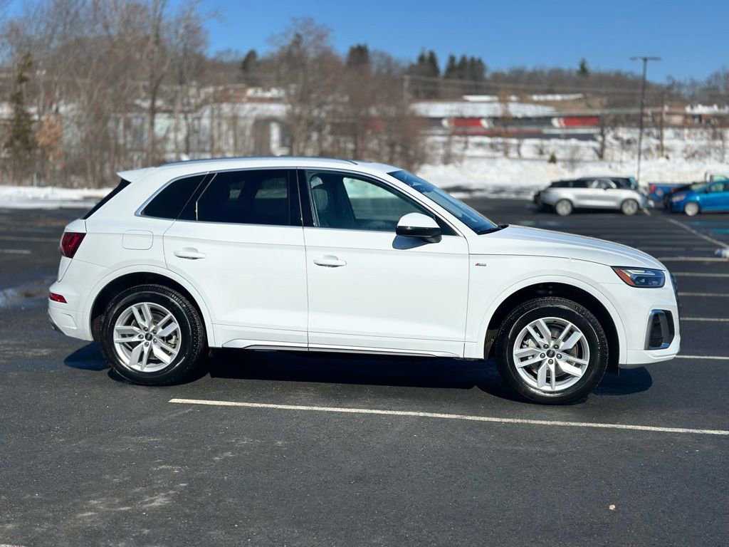 Used 2023 Audi Q5 2.0T Premium w/ Convenience Package image 8