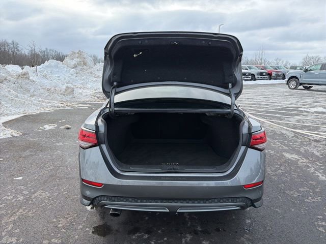 Used 2021 Nissan Sentra SR w/ SR Premium Package image 8