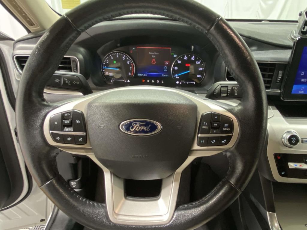Used 2022 Ford Explorer XLT w/ Equipment Group 202A image 22