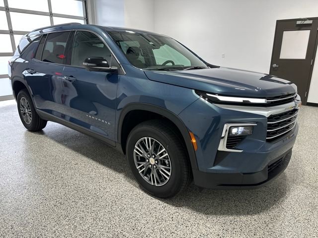 New 2026 Chevrolet Traverse LT w/ Driver Confidence Package image 3