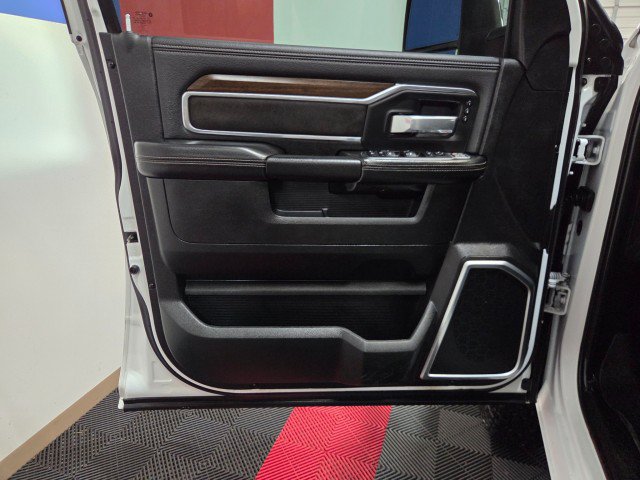 Used 2023 RAM 3500 Laramie AWD/4WD image 34