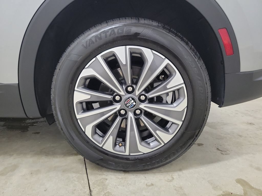 Used 2024 Buick Envision Preferred AWD/4WD image 12