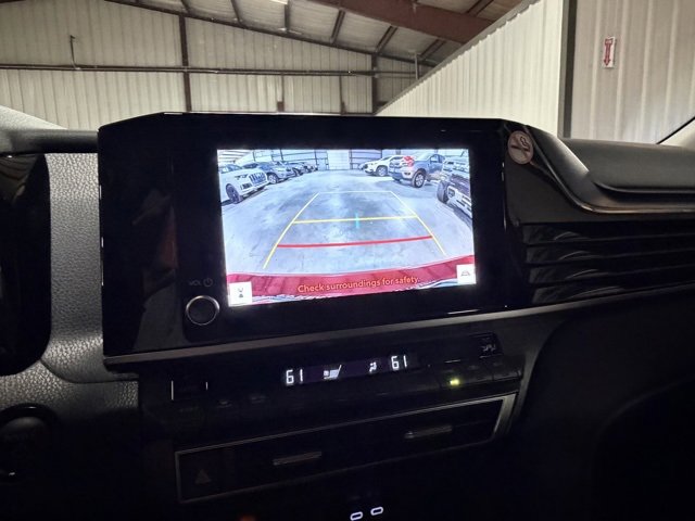 Used 2025 Toyota Camry SE image 16